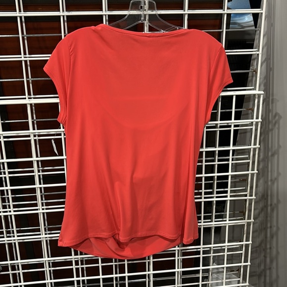 Women’s capped sleeve - Picture 2 of 3